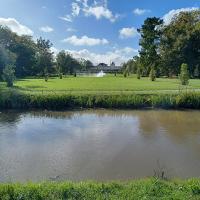 2 bassins_Chateau de Beychevelle.jpg