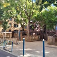 Entrée du Mail de la Chocolaterie