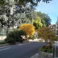 Massifs arbustifs rue Rouget de l'Isle