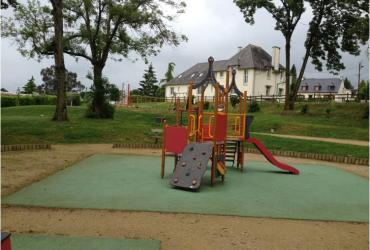 3_Bain-Bretagne_Parc-Trocadero©Arp-Astrance_2013 (1).jpg
